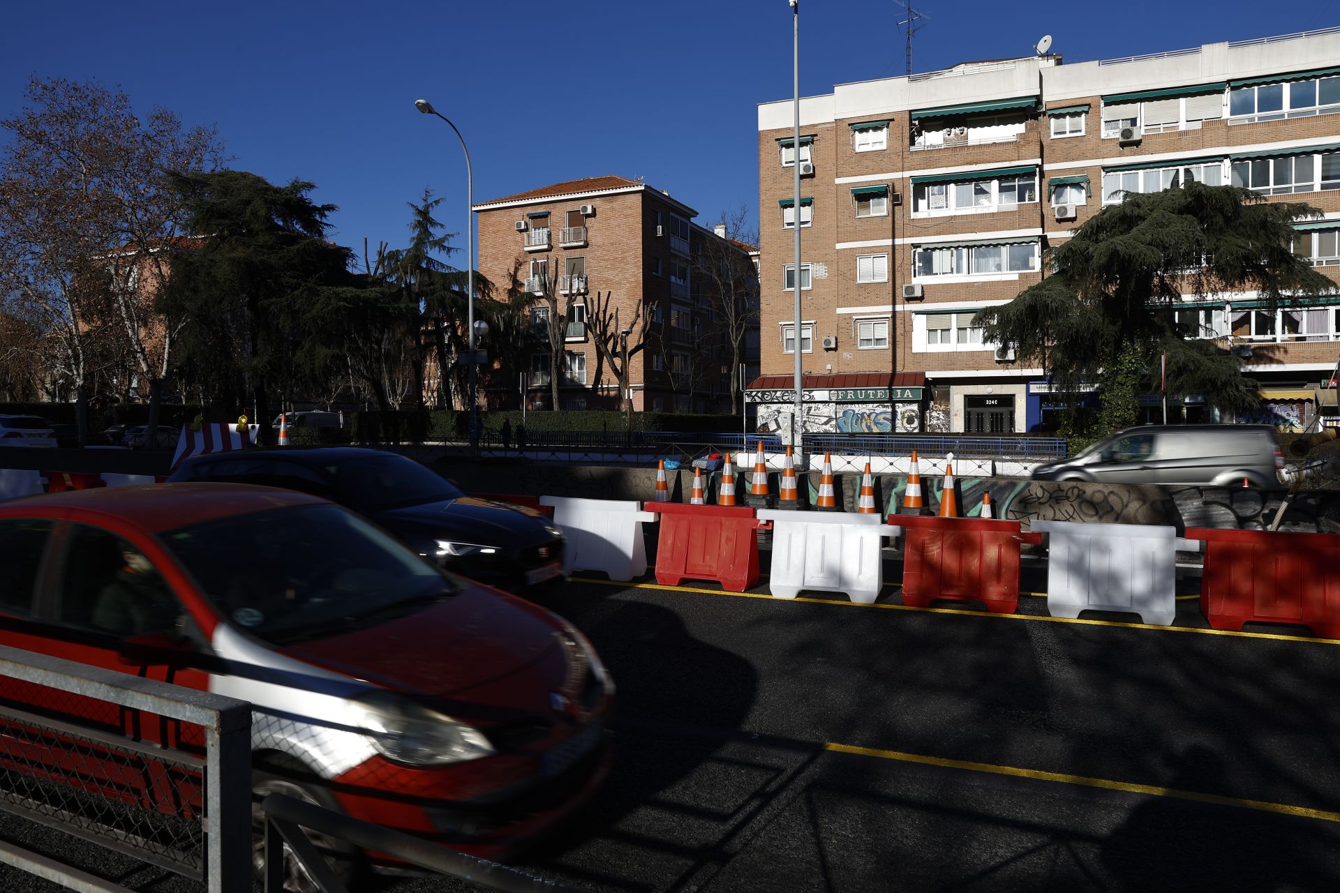 El inicio de la obra en la A-5 en Madrid provoca largas retenciones