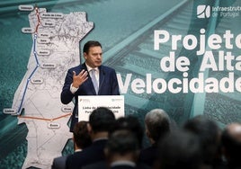 El primer ministro portugués, Luís Montenegro, en la presentación en octubre del primer tramo de la línea de alta velocidad entre Lisboa y Oporto.