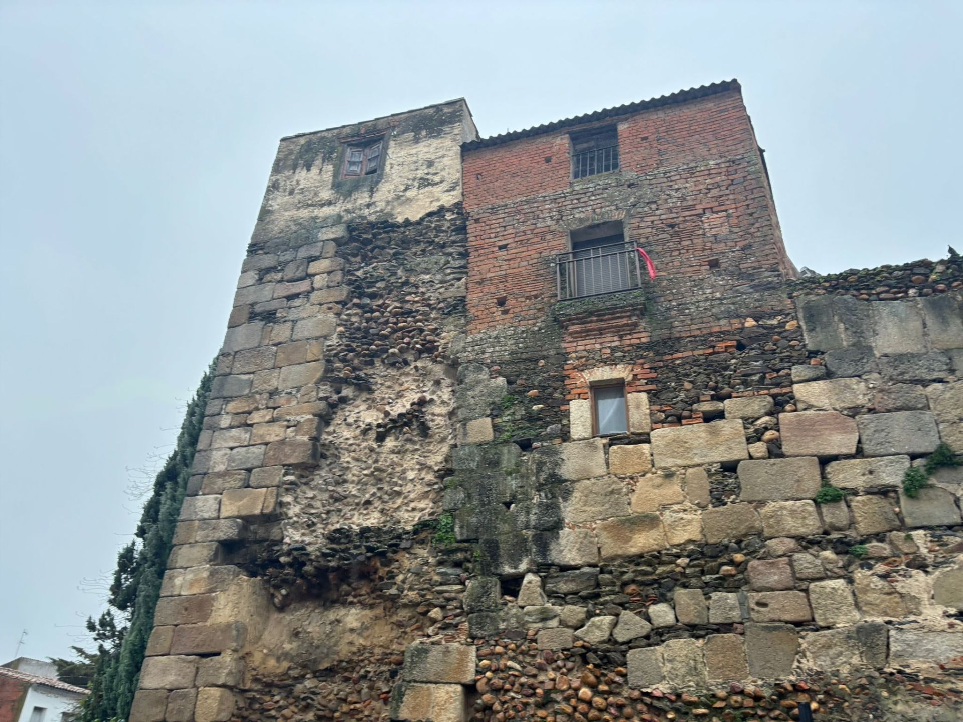 Estado actual de la muralla romana de Coria