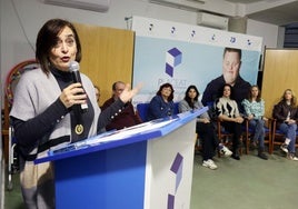 Mariluz Iglesias, directora de la Fundación Placeat, tras dar a conocer el fallo del Premio de Periodismo.