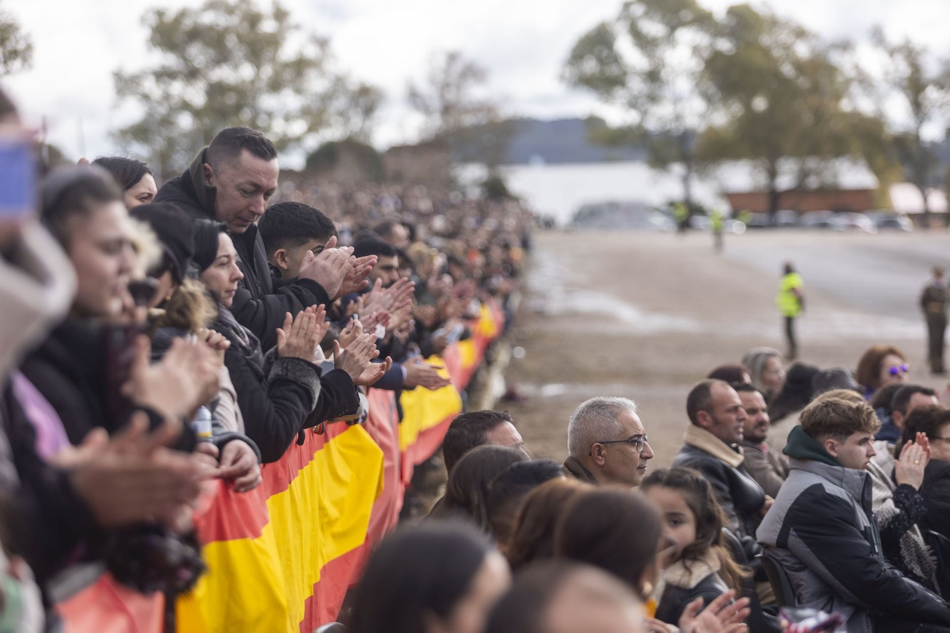 Fotos | Búscate en la jura de bandera en el Cefot de Cáceres