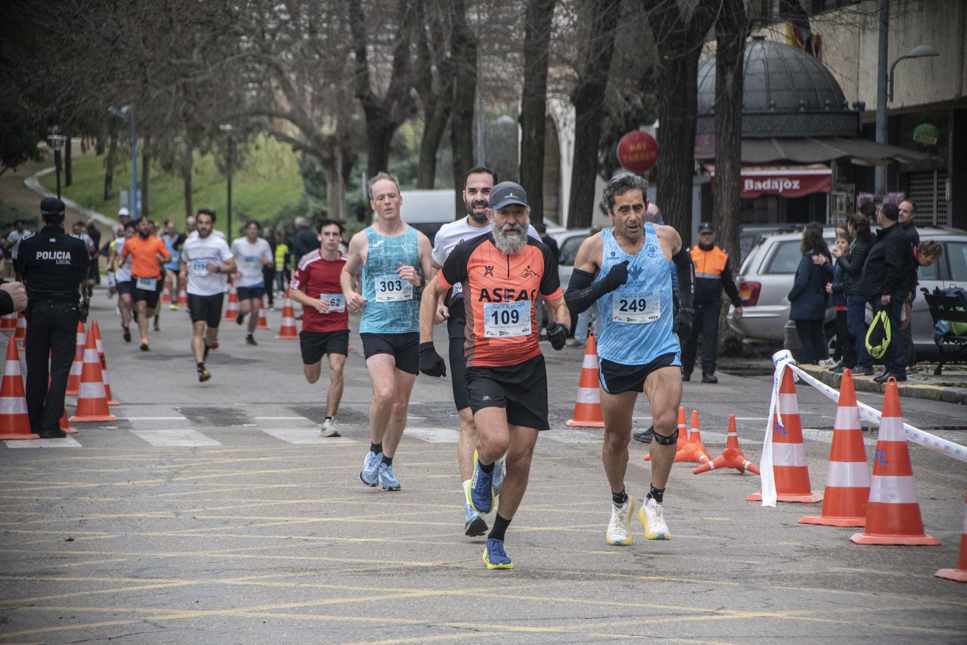 Búscate en La Vuelta al Baluarte de Badajoz (II)