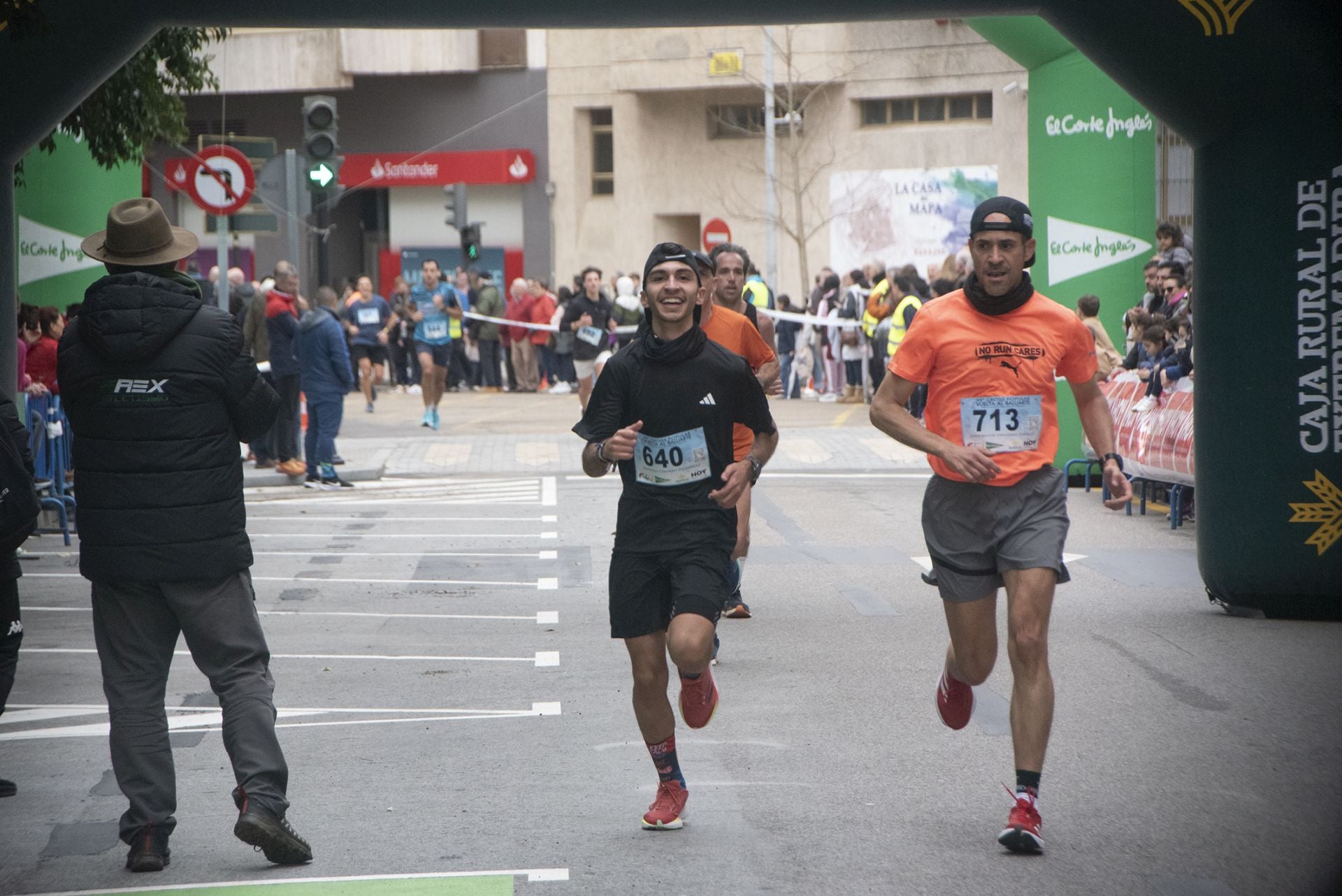 Búscate en La Vuelta al Baluarte de Badajoz (II)