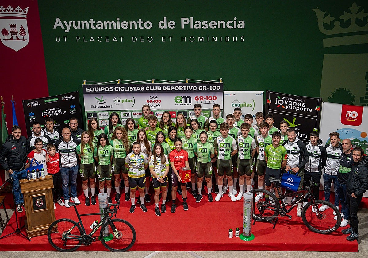 Presentación de las cuatro formaciones del GR100 placentino.