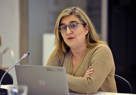 Esther Muñoz, directora general de Universidad, en la Asamblea.