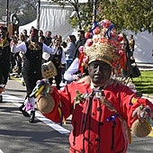 Los Negritos se preparan para danzar por las calles de Montehermoso los días 2 y 3 de febrero
