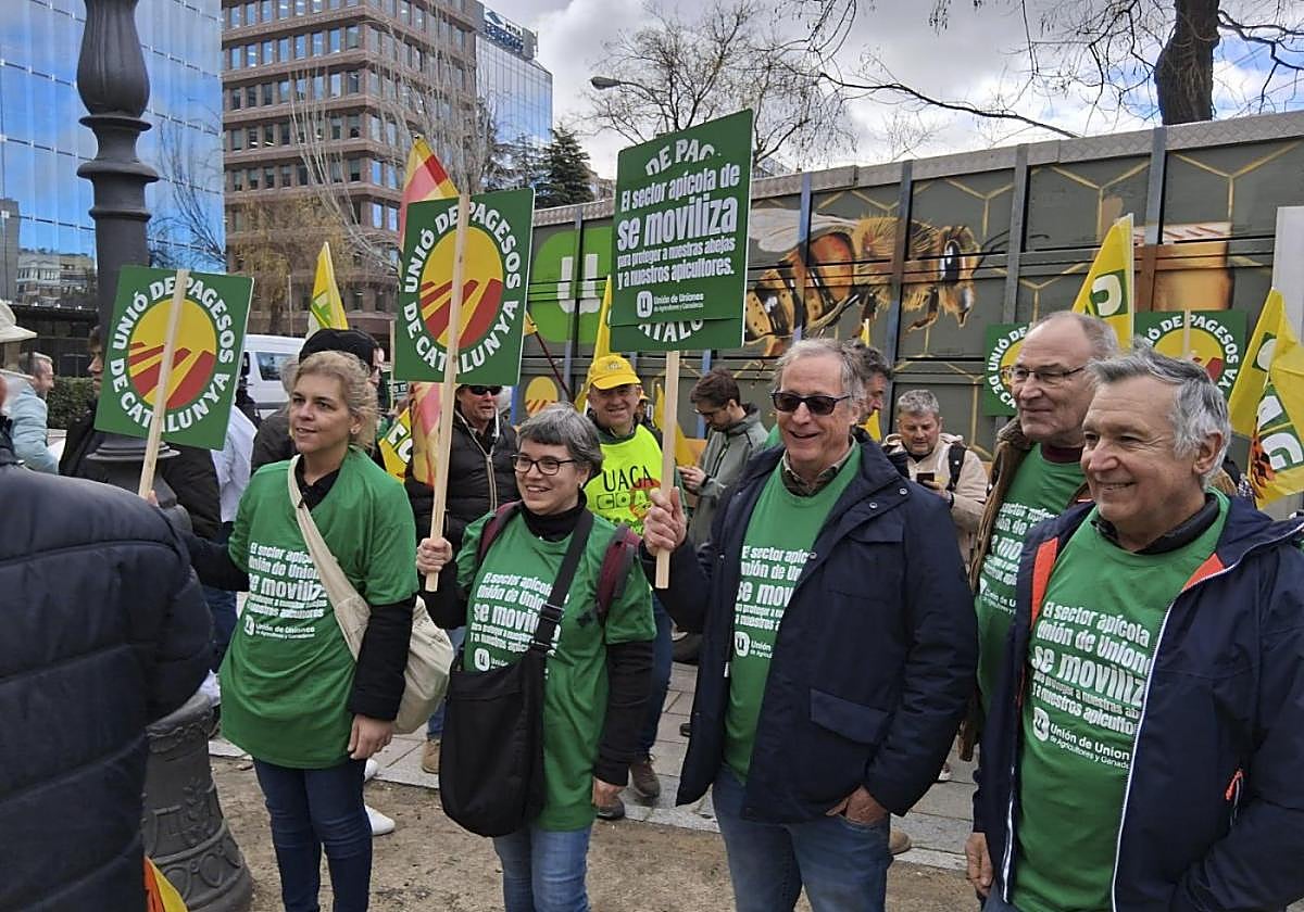 Organizaciones agrarias se concentran frente a la Comisión Europea.