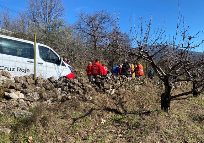 Los participantes en la caminata fueron desviados por la Guardia Civil por un punto alternativo al lugar del deceso.