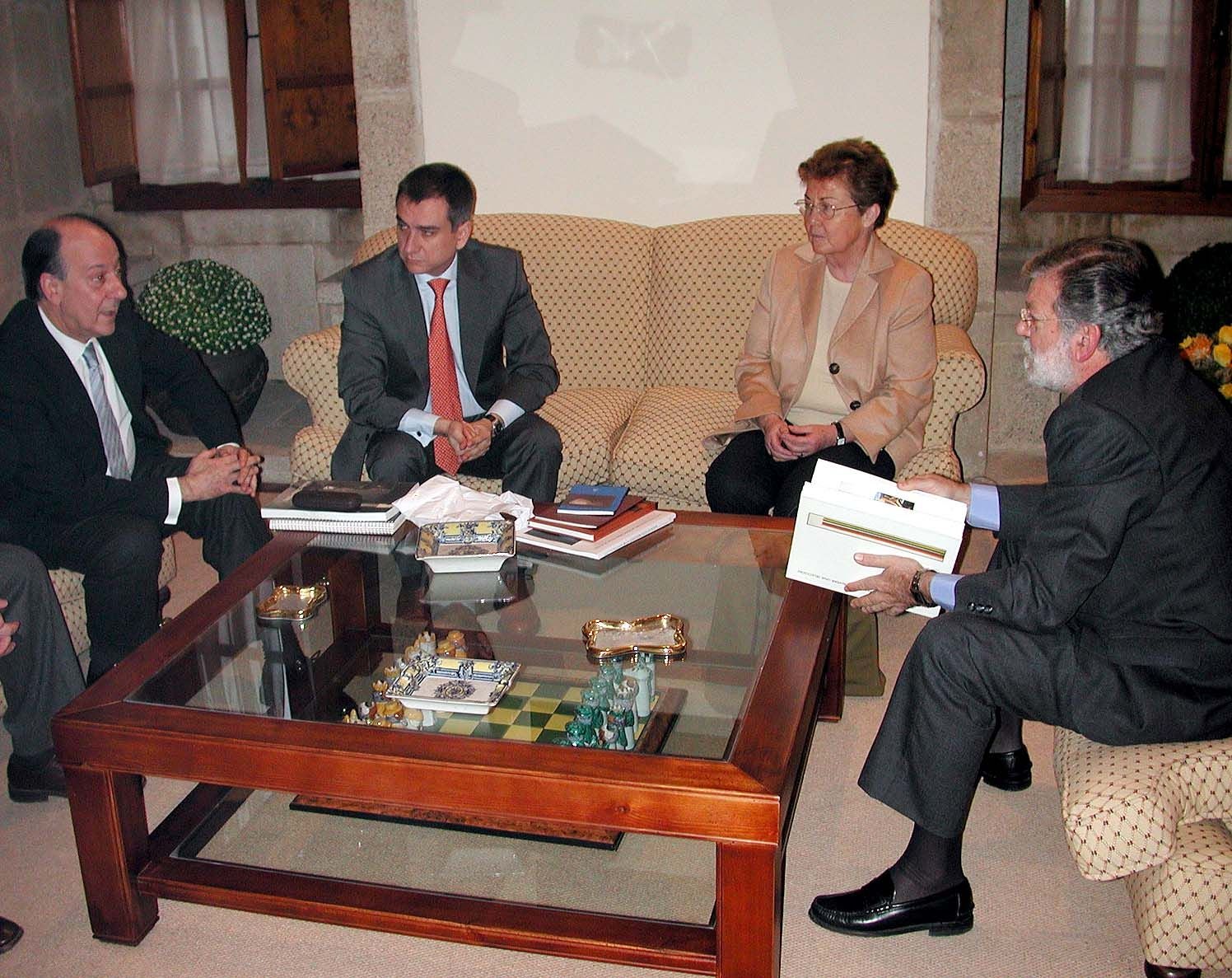 En una reunión con Ibarra en el año 2003