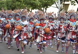 Cambalada, en el gran desfile de comparsas de 2025.