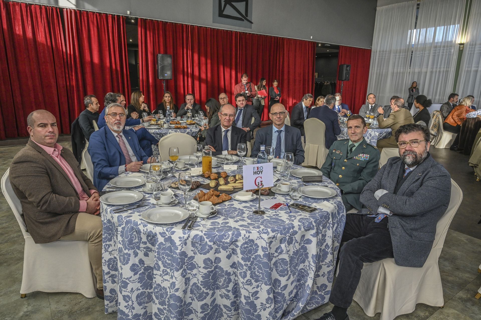 Facundo Mera, Francisco Álvarez, Carlos Arce, Ramón Jiménez, José Manuel Santiago y Javier Peinado.