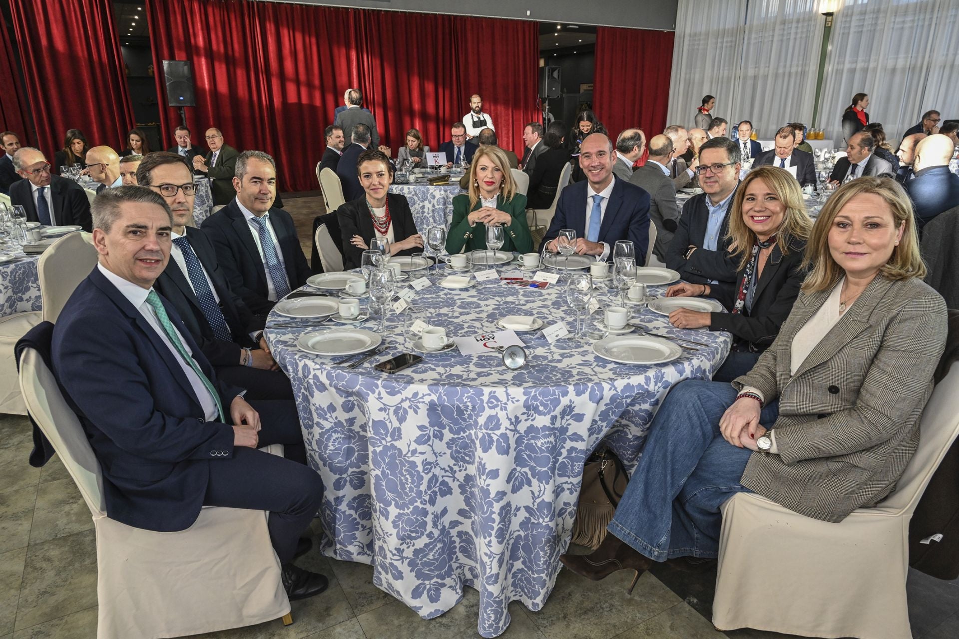 Alfonso Macías, Antonio Cavacasillas. Francisco Javier Álvarez, Gema Cortés, María Piedad Álvarez, José Ángel Sánchez, José Orantos, Cristina Teniente y María Teresa Tortonda.