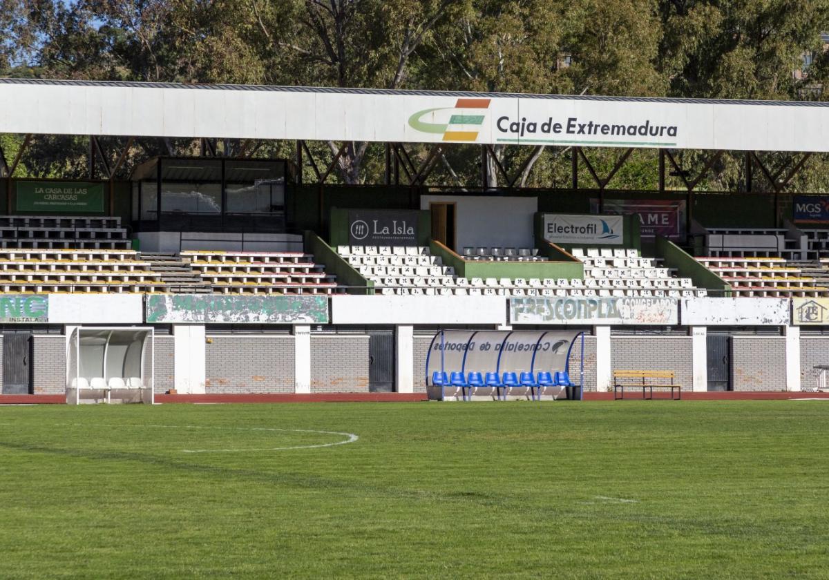 El Estadio Municipal dirá adiós al césped natural casi 43 años después de su inauguración.