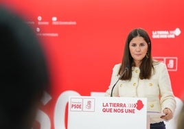 La portavoz del PSOE de Extremadura, Isabel Gil Rosiña.