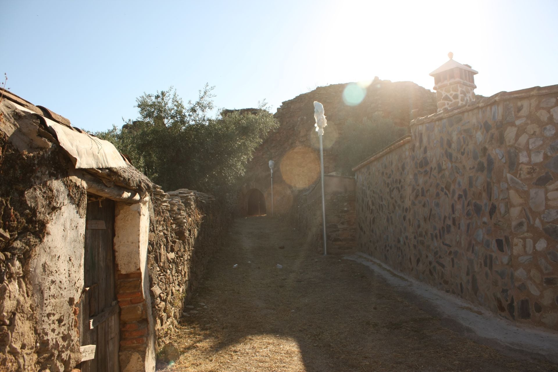 Así es el Castillo de los Herrera en Arroyo de la Luz declarado Bien de Interés Cultural