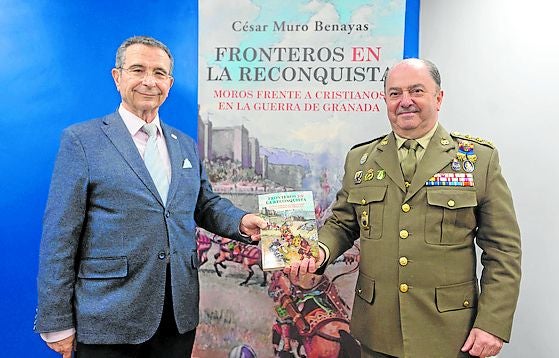 César Muro presentó 'Fronteros en la reconquista'. 