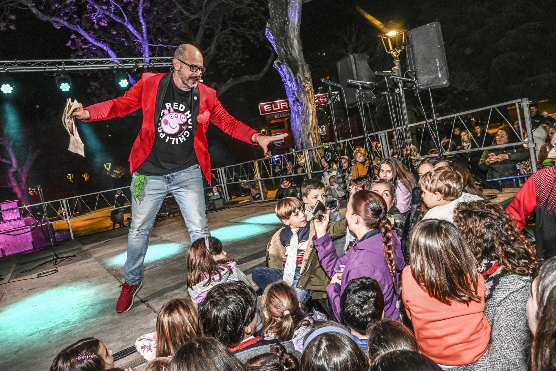 Las Candelas de la margen derecha en Badajoz, en imágenes