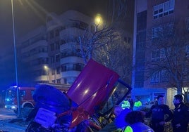 Trabajos sobre el terreno de bomberos, Policía Local y 112.