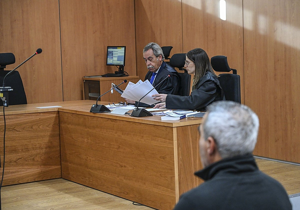 Enrique González-Vallejo y Alicia Alfonso piden que no sea condenado por homicidio.