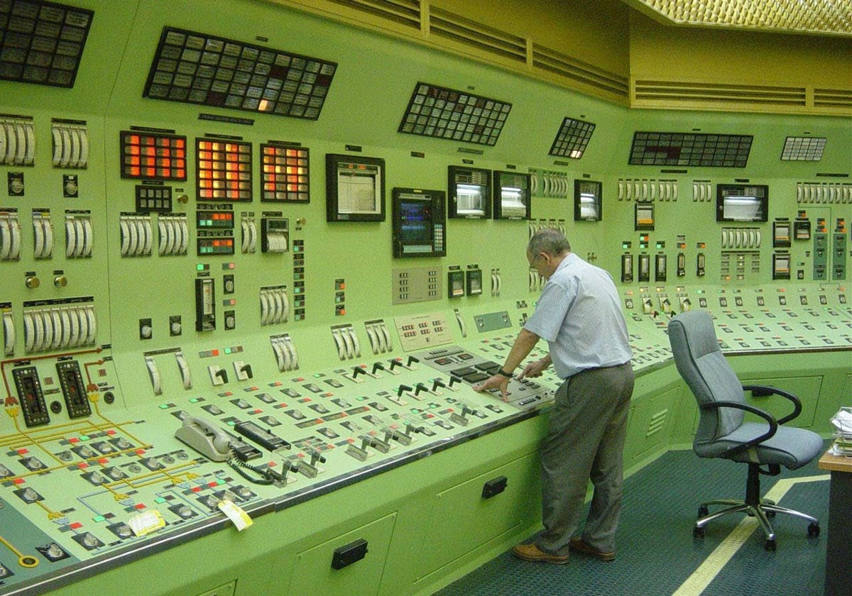 Sala de control de uno de los reactores de la central de Almaraz.