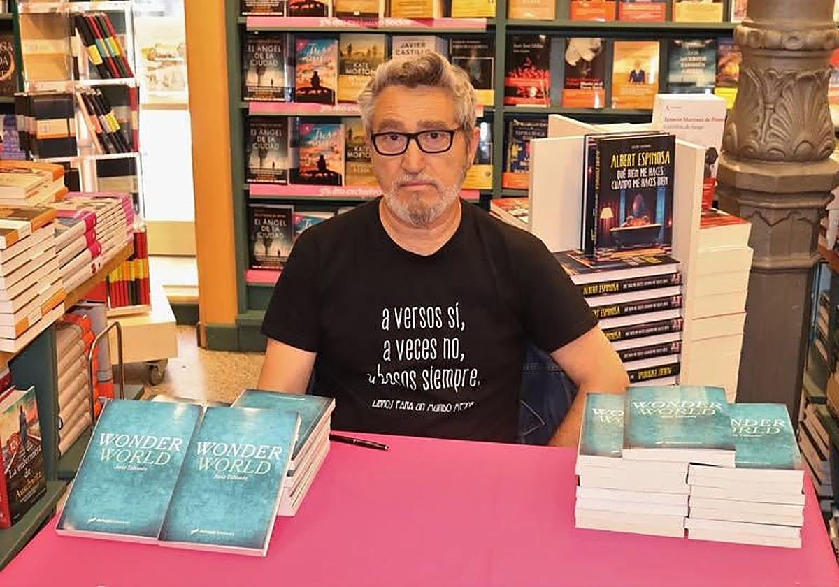 Jesús Taboada presenta su último libro en la Librería El Tintero.