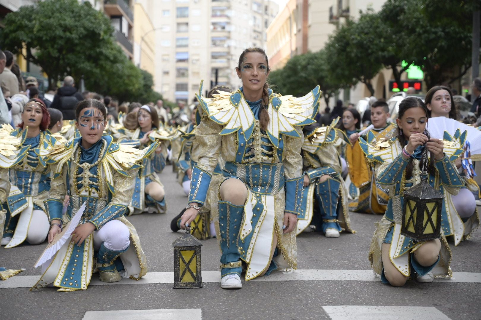 Así ha sido el desfile de comparsas con motivo de Las Candelas de Santa Marina