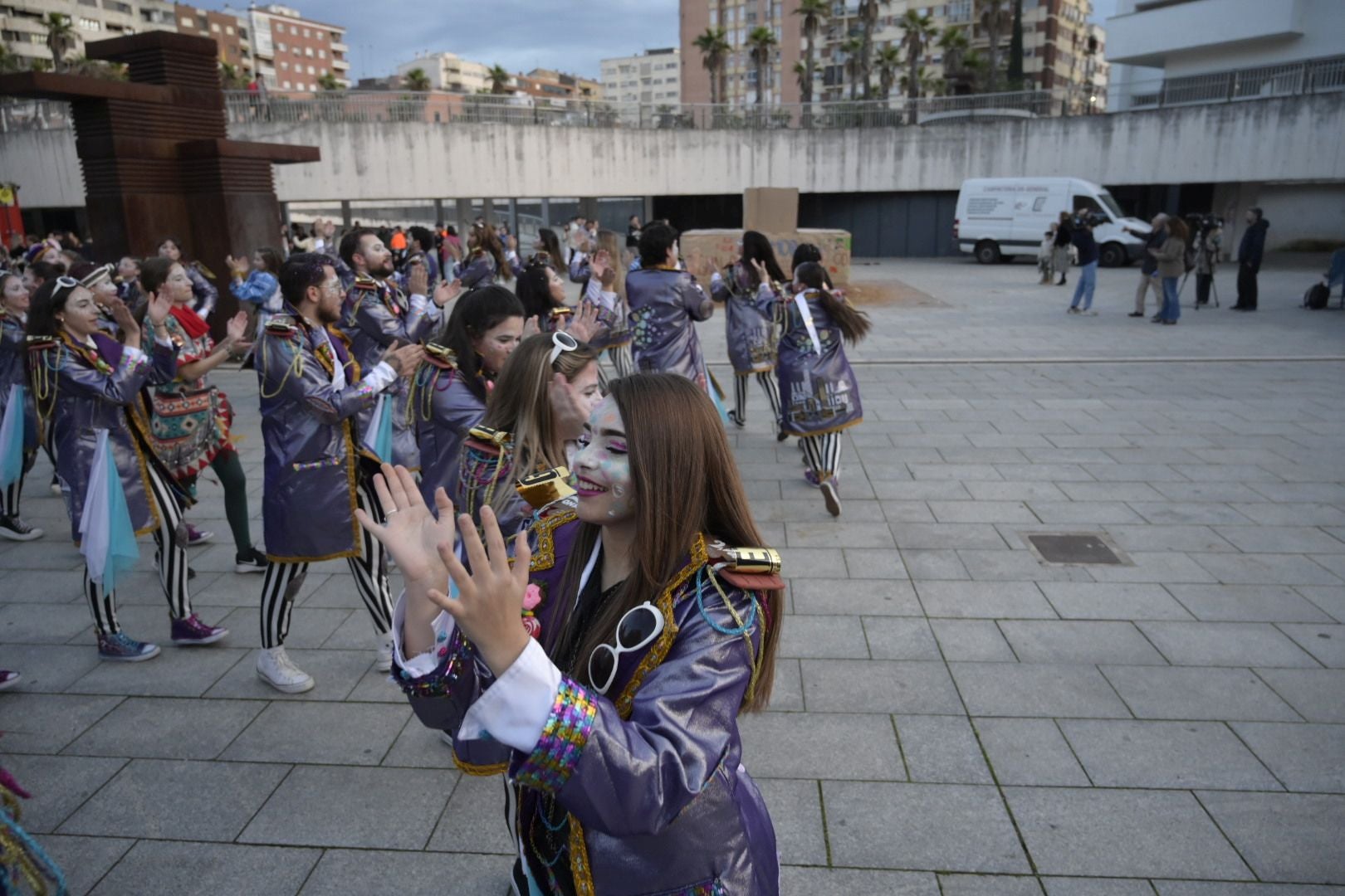 Así ha sido el desfile de comparsas con motivo de Las Candelas de Santa Marina