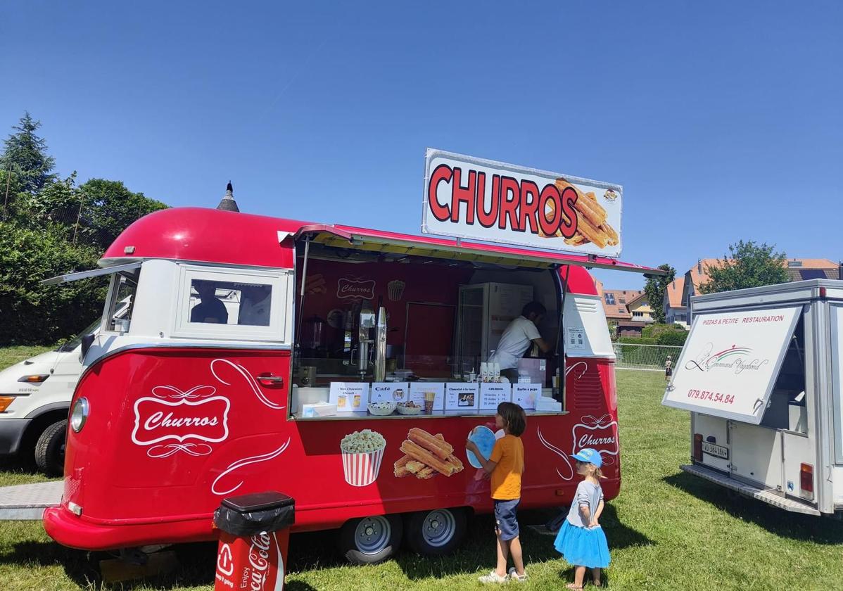 El extremeño que conquista Suiza con su 'food-truck' de churros