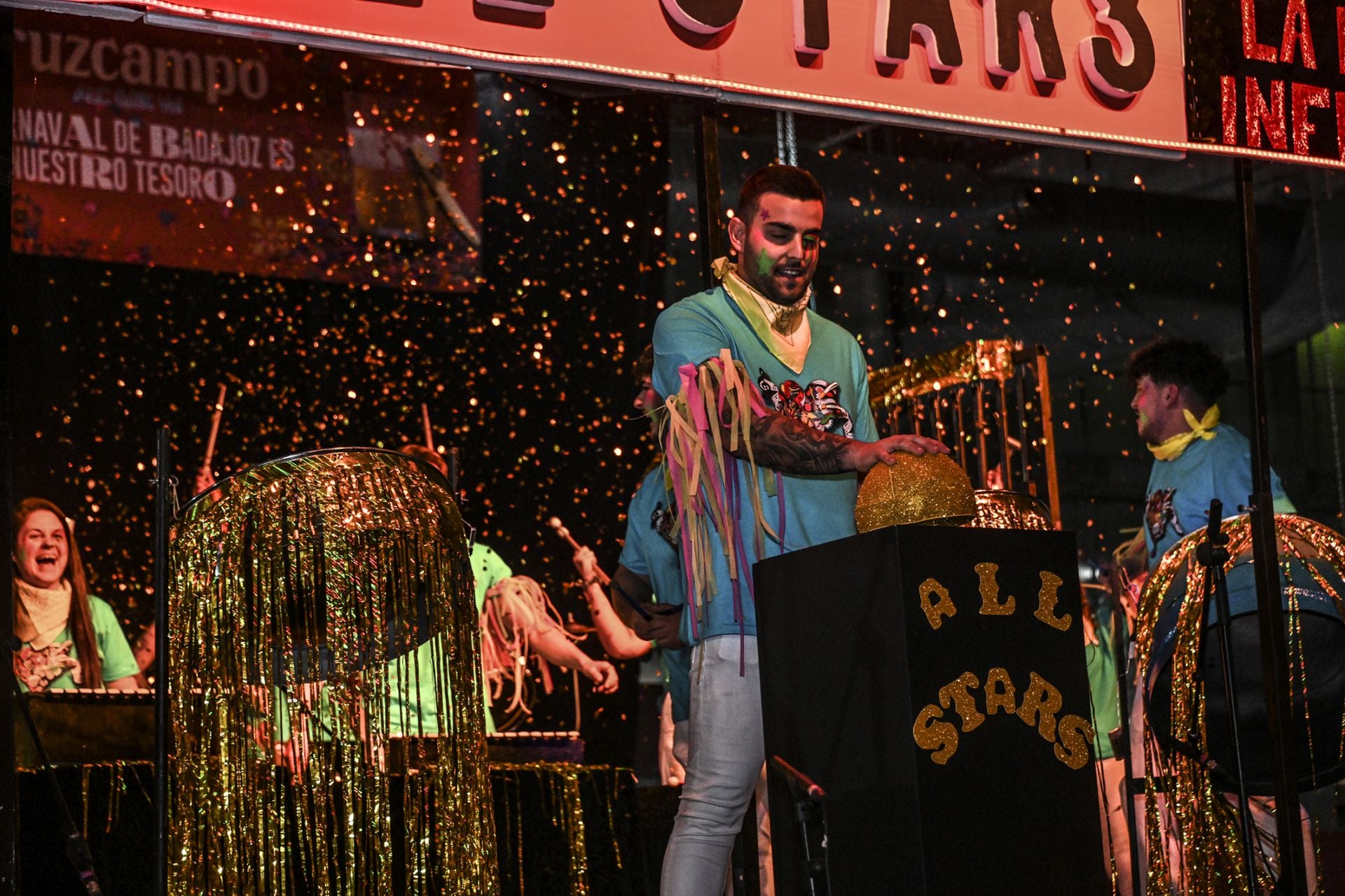 La Tamborada del Carnaval de Badajoz, en imágenes