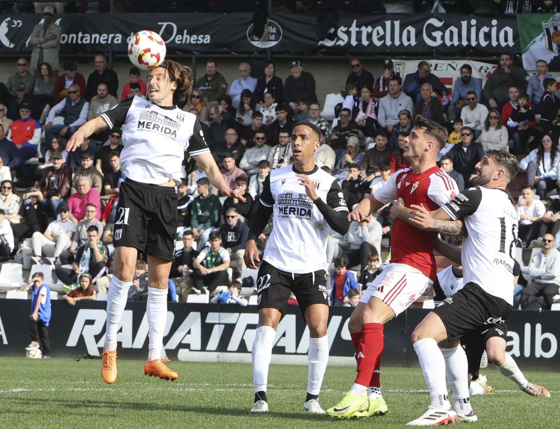 El Mérida cae en el Romano ante el Murcia (1-4)