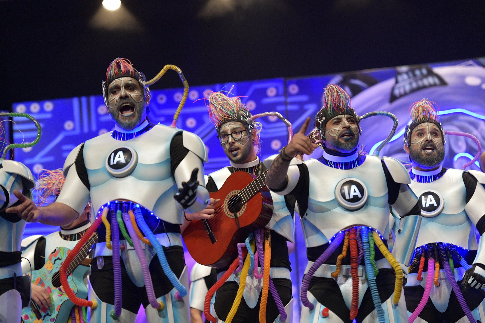 Actuación de Marwan en la primera semifinal del Concurso de Murgas del Carnaval de Badajoz 2025. 