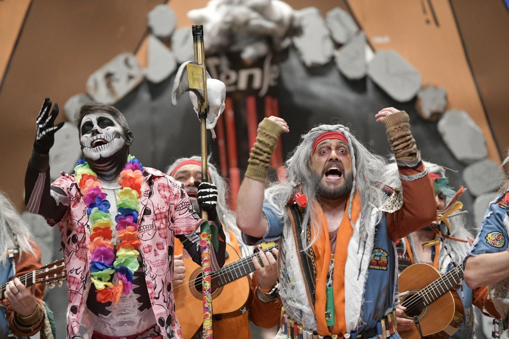 Actuación de Yo no salgo en la primera semifinal del Concurso de Murgas del Carnaval de Badajoz 2025. 