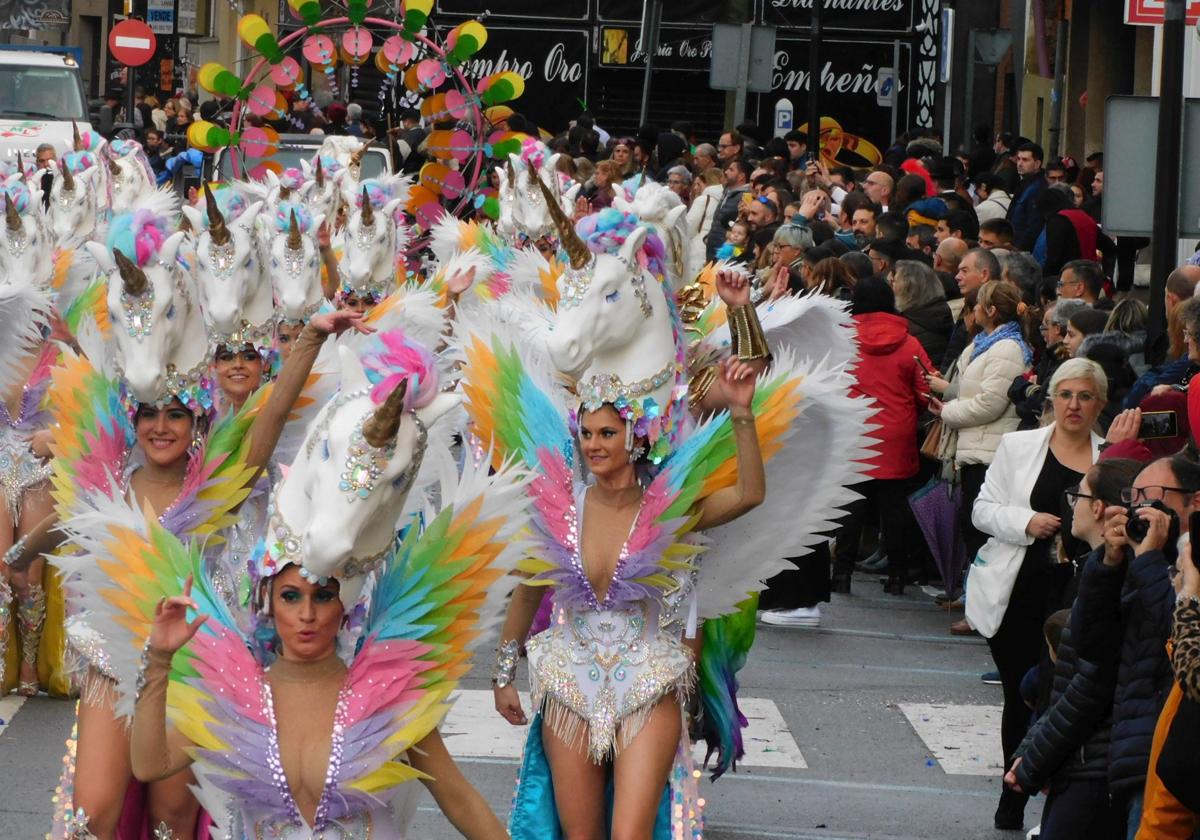 El desfile de Carnaval del domingo en Badajoz siempre es espectacular.