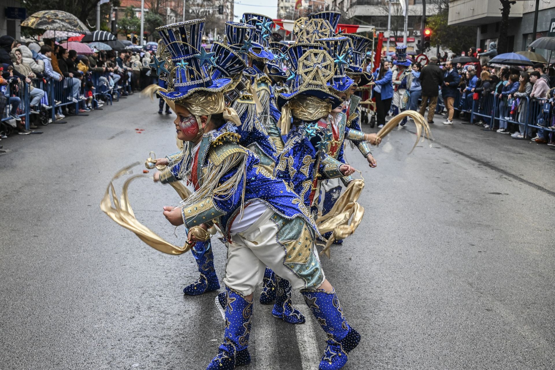 El desfile infantil de comparsas del Carnaval de Badajoz 2025, en imágenes