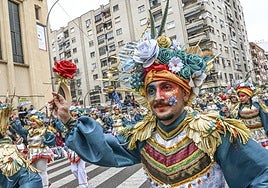 Las mejores imágenes del Gran Desfile de Comparsas del Carnaval de Badajoz 2025 (II)