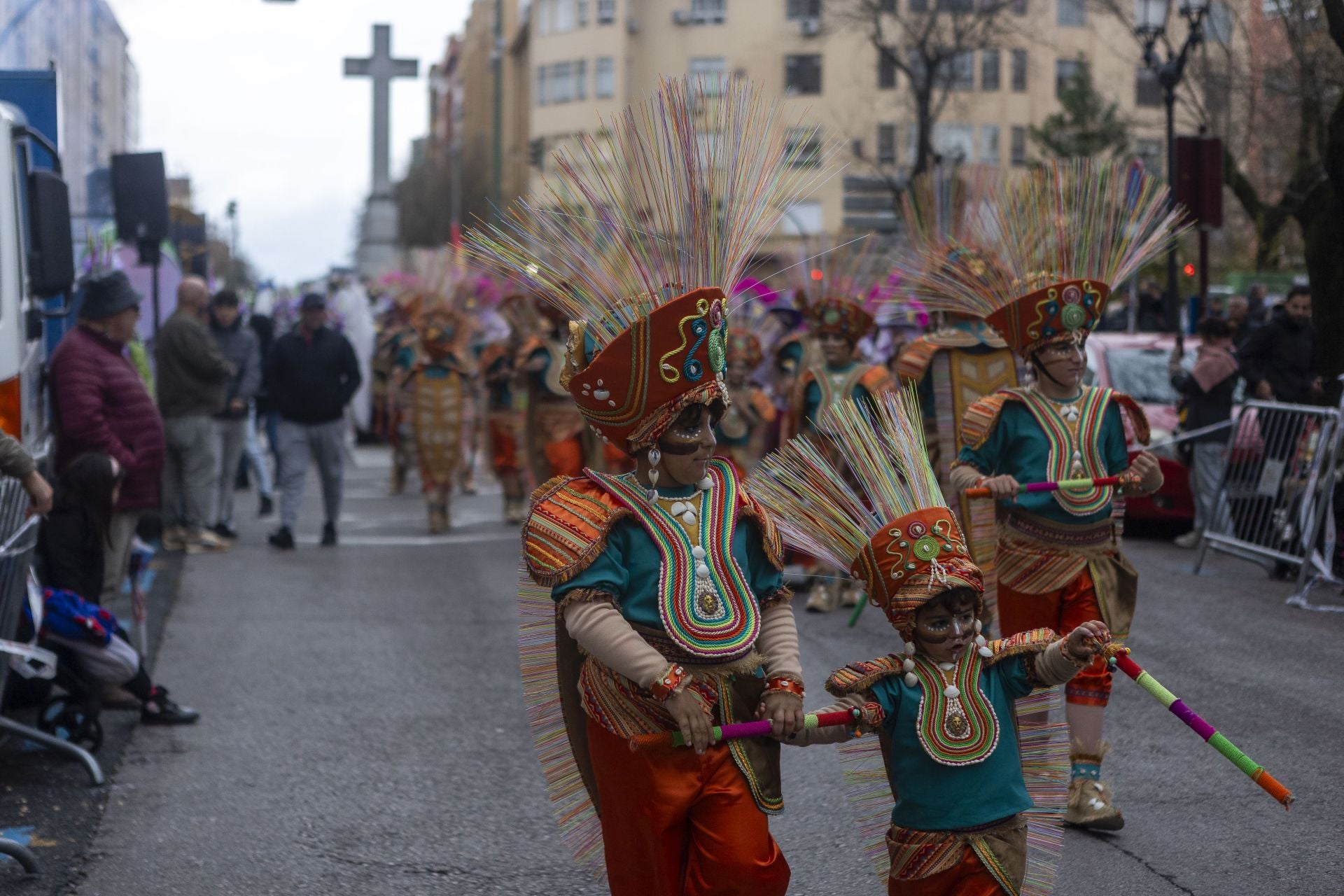 Las mejores imágenes del desfile matinal del domingo de Carnaval en Cáceres