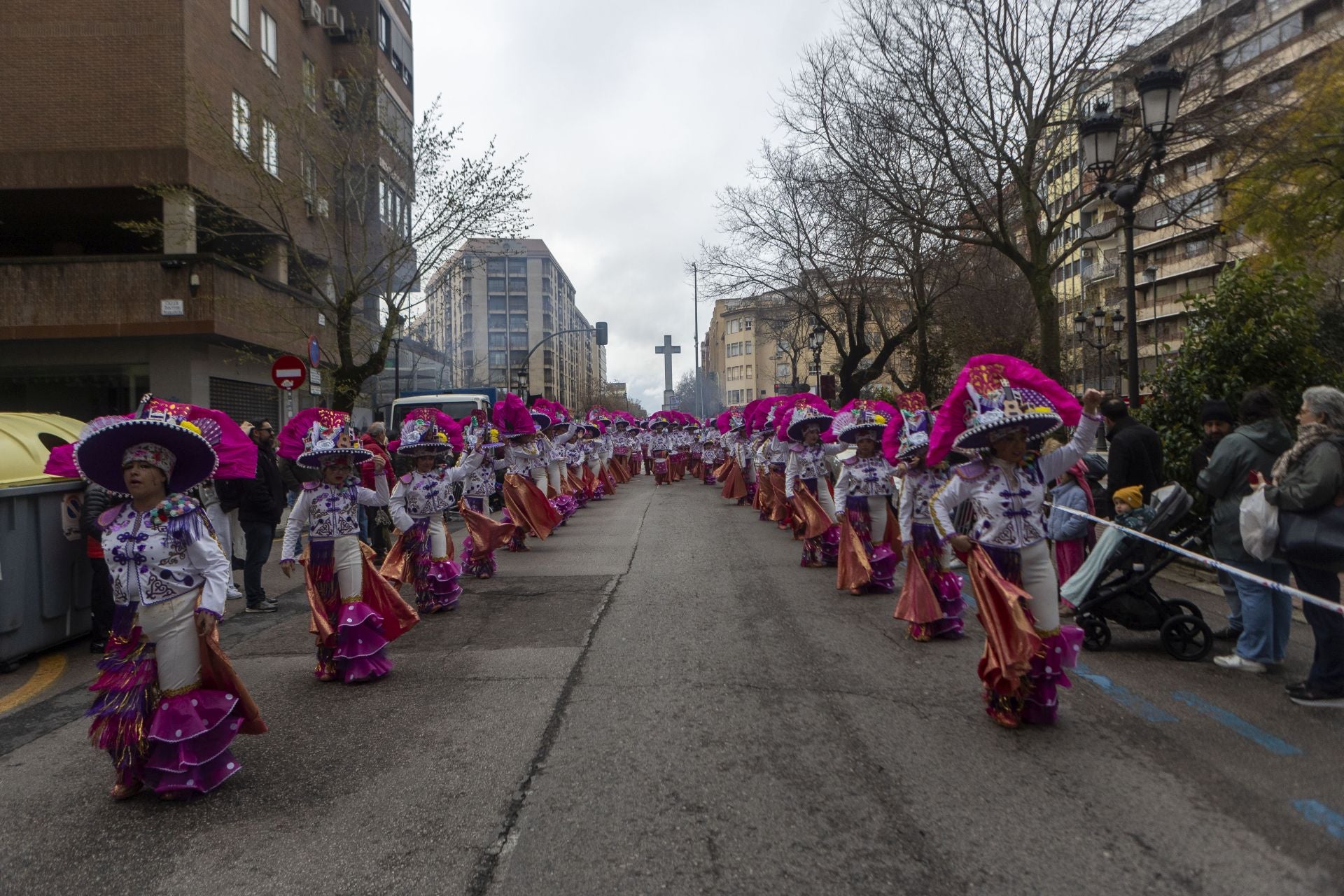 Las mejores imágenes del desfile matinal del domingo de Carnaval en Cáceres