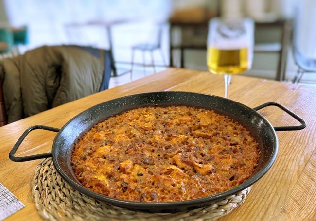 Arroz de verduras y pechuga de pollo.