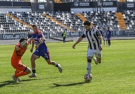 La sanción disciplinaria a Montori protagoniza el último capítulo que sacude la estabilidad del Badajoz.