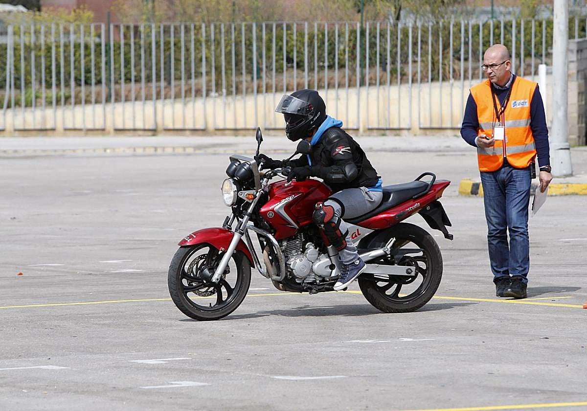 ¡Atención conductores! DGT y BOE anuncian importantes cambios en la forma de sacarse el carnet