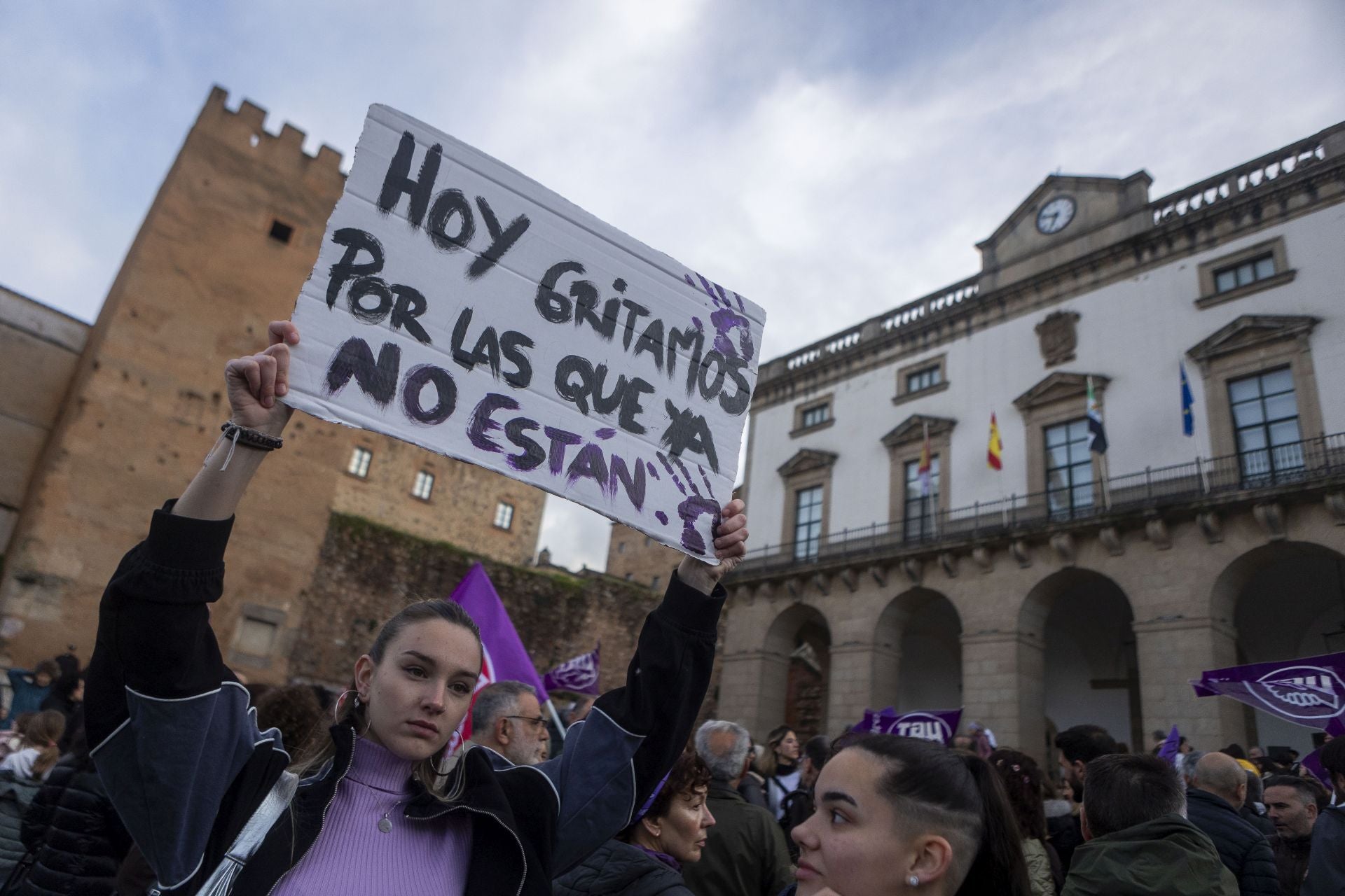 El 8M en Cáceres, en imágenes