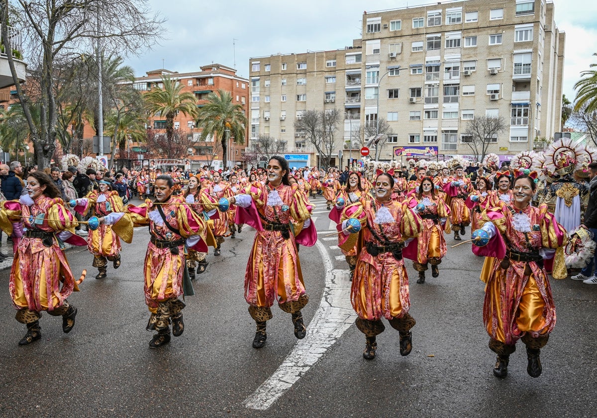 El desfile ha comenzado en la avenida Tomás Romero de Castilla.