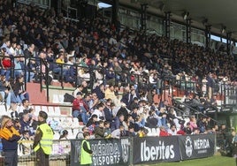 La Tribuna del Romano en un momento de la temporada.