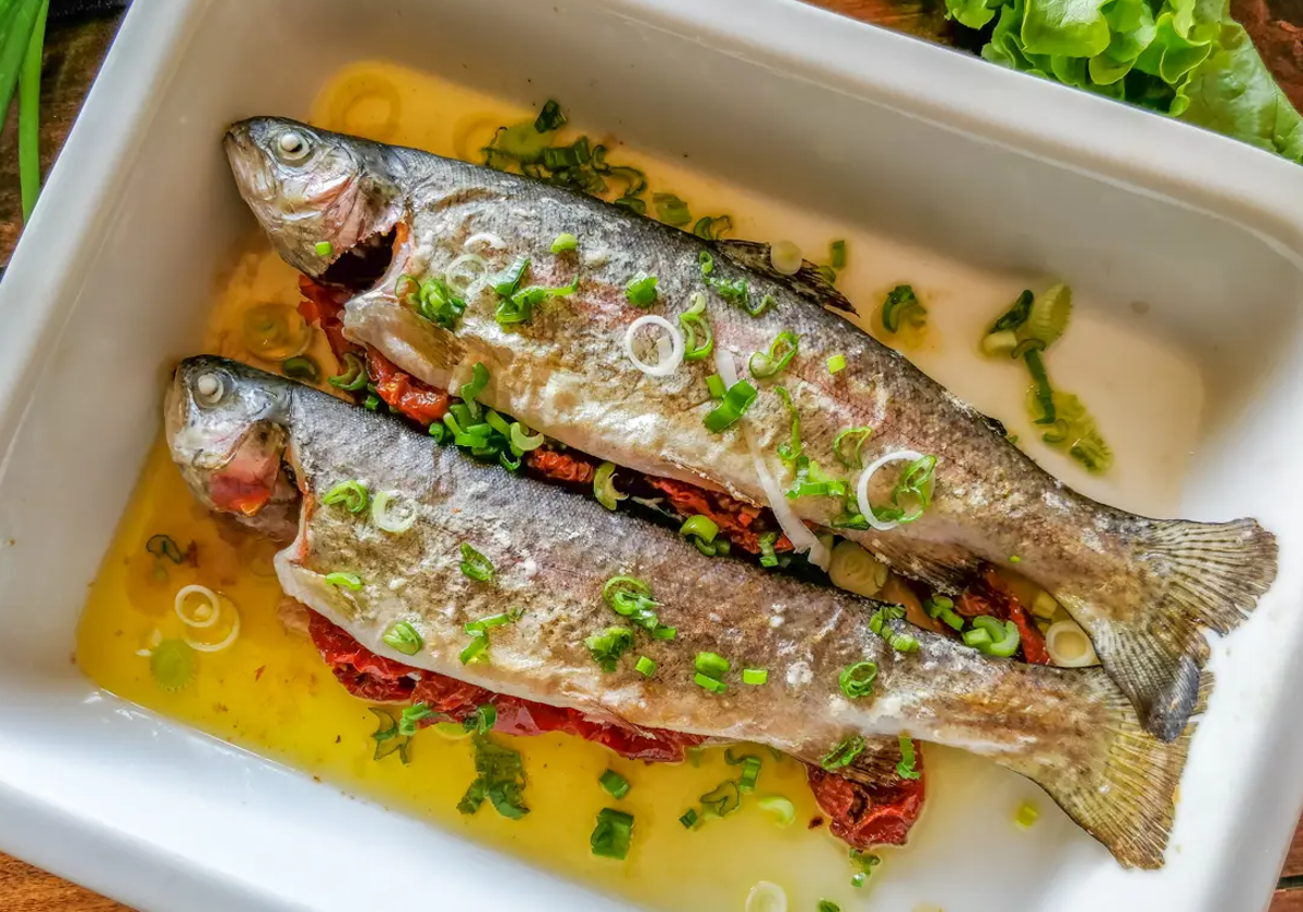 Trucha al horno con tomate seco