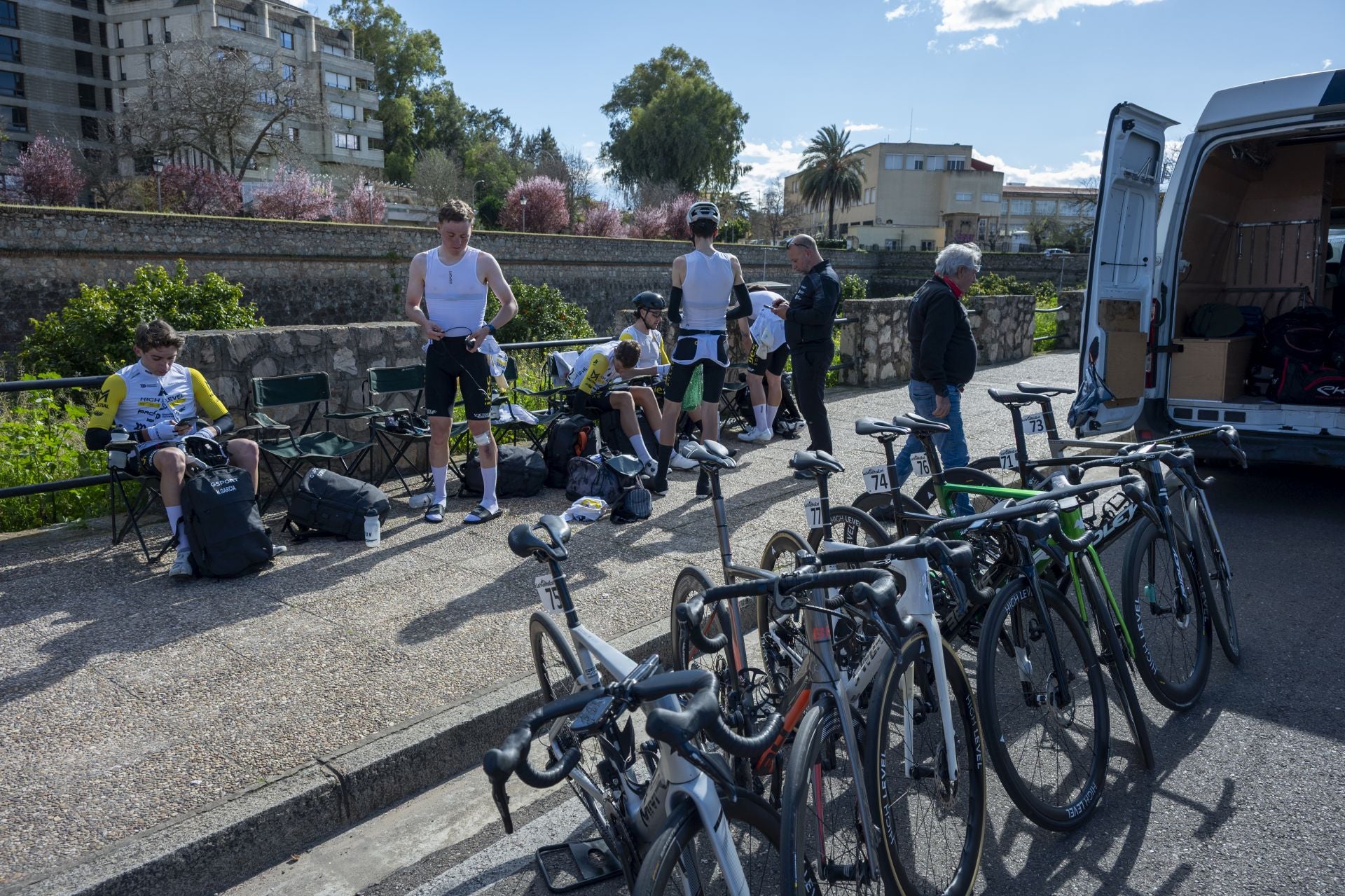 La llegada a Badajoz de La Vuelta Ciclista a Extremadura, en imágenes