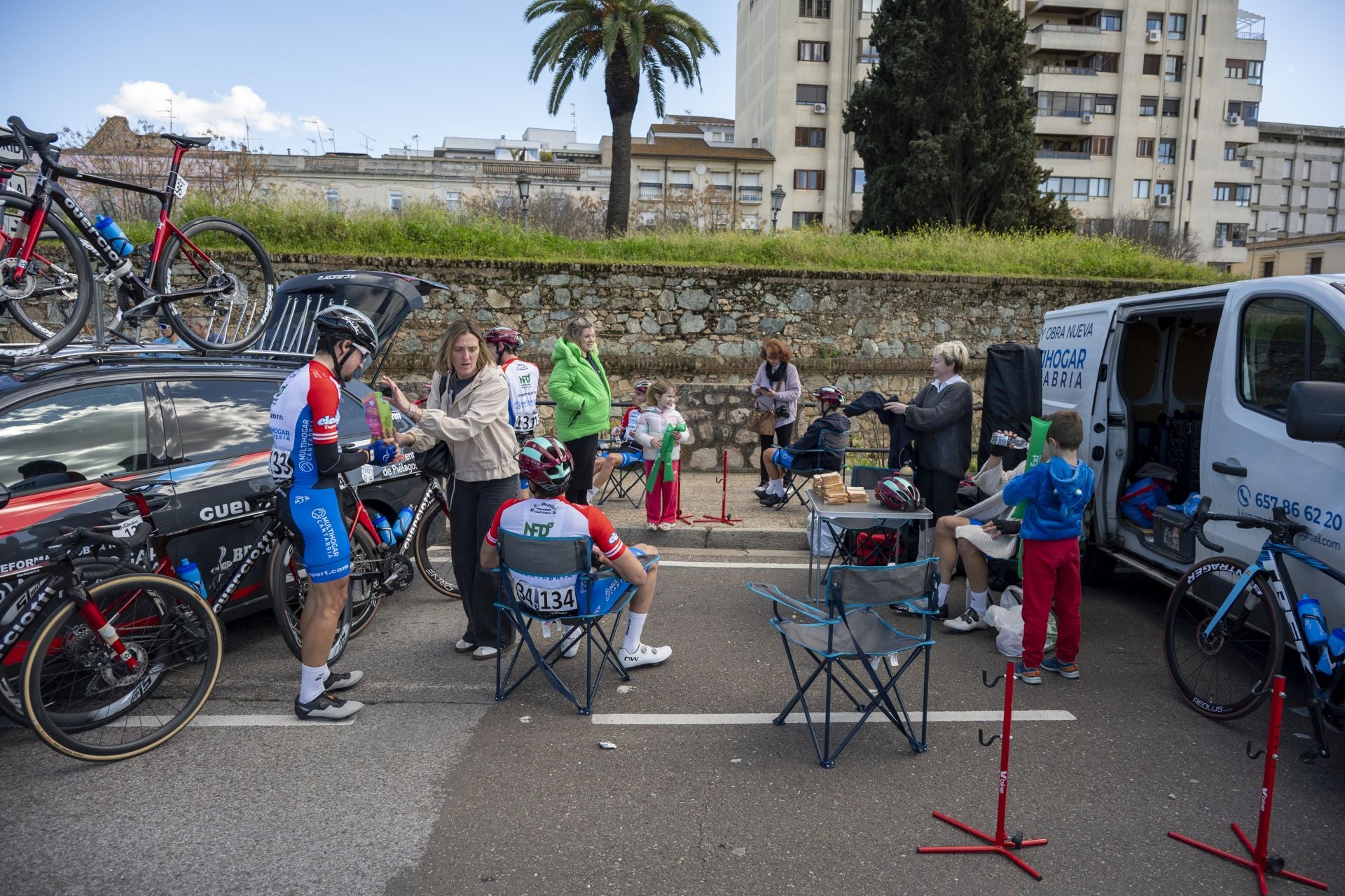 La llegada a Badajoz de La Vuelta Ciclista a Extremadura, en imágenes