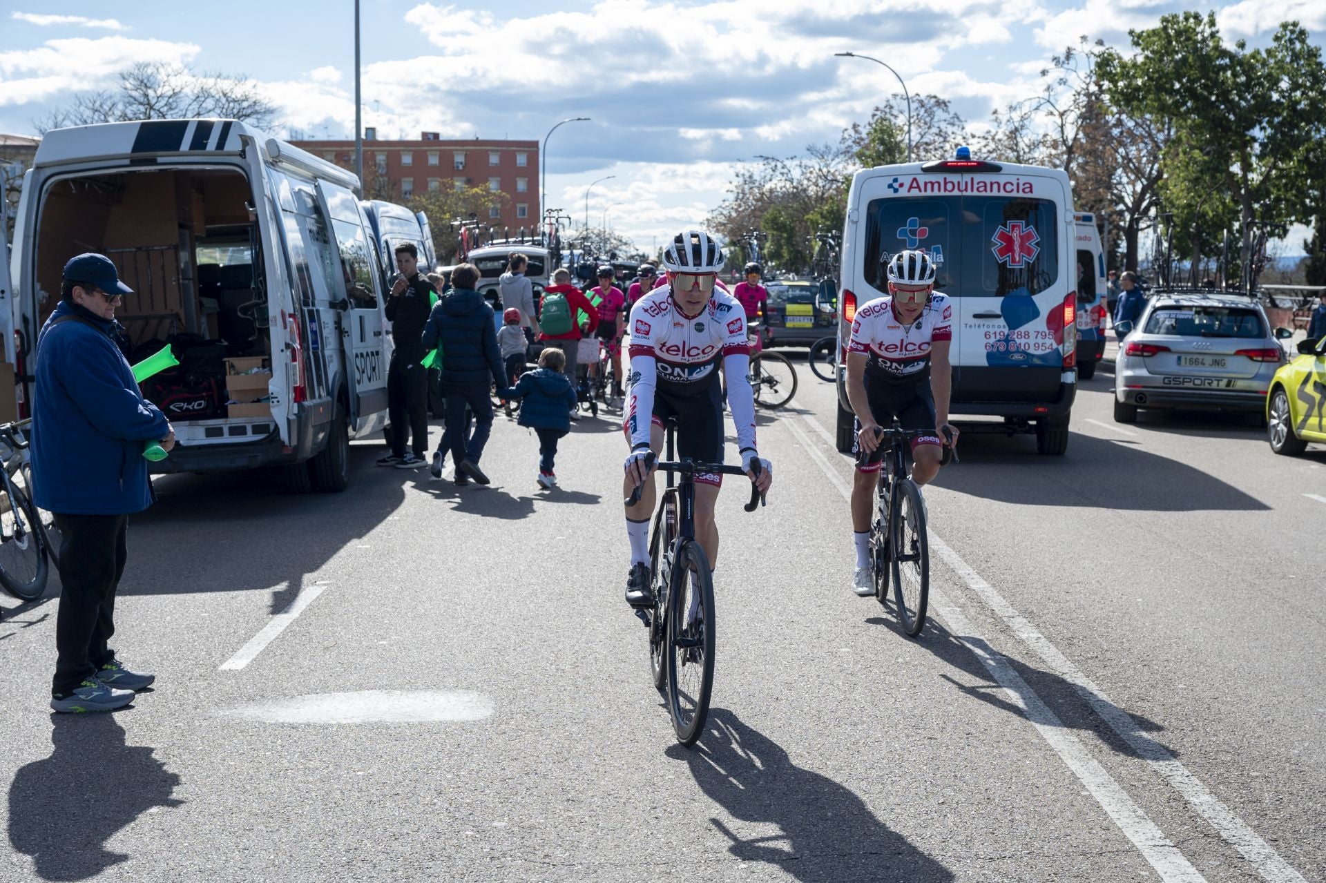 La llegada a Badajoz de La Vuelta Ciclista a Extremadura, en imágenes