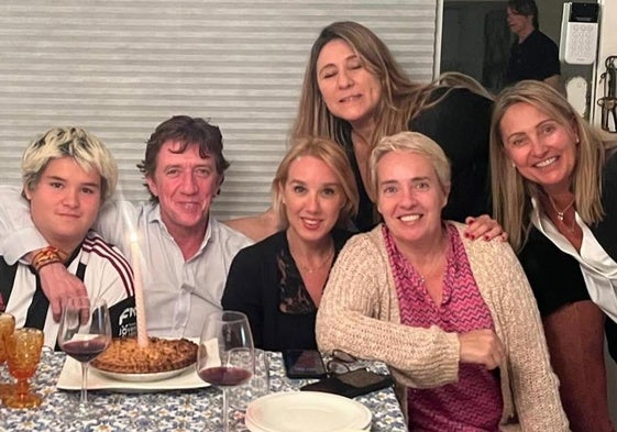 Colate celebra su 53 cumpleaños junto a su hijo Andrea Nicolás.