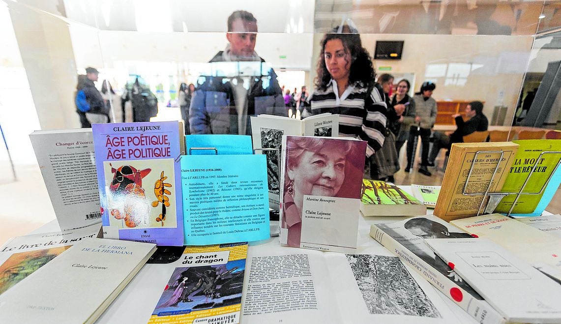 Exposición sobre académicas belgas en la Facultad de Filosofía y Letras de la UEx.