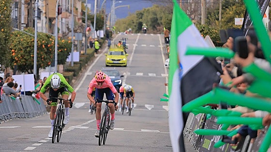 Chatelon se impone a Geeraerts en la segunda etapa de la Vuelta a Extremadura
